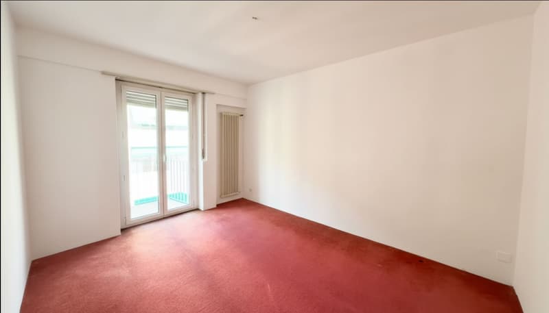 Sehr helle 4.5-Zimmer-Wohnung mit Traumblick, Aufzug und Balkon. (5)