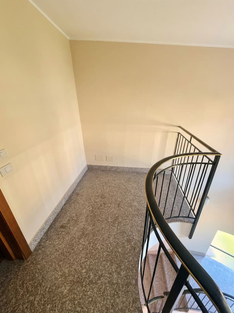 LOFT AVEC CAVE & PARKING — CUGLIATE-FABIASCO (13)