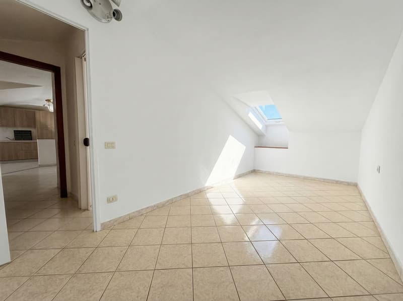 LOFT AVEC CAVE & PARKING — CUGLIATE-FABIASCO (10)