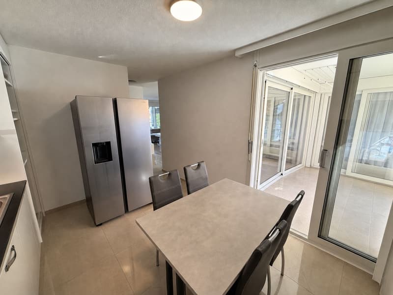 Elegant 4.5 rooms with 2 terraces and 3 parking spaces in Gordola (5)