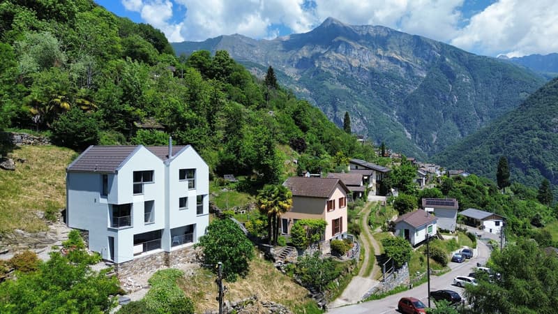 Nouvelle maison unifamiliale avec 6 chambres, très ensoleillée et avec vue sur le lac (12)