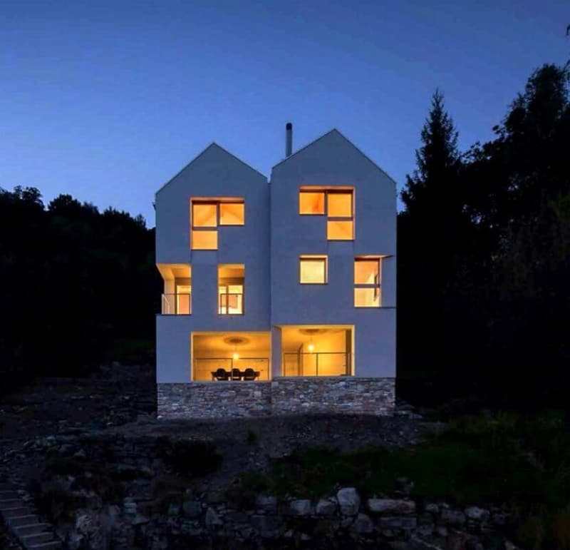 Nouvelle maison unifamiliale avec 6 chambres, très ensoleillée et avec vue sur le lac (9)