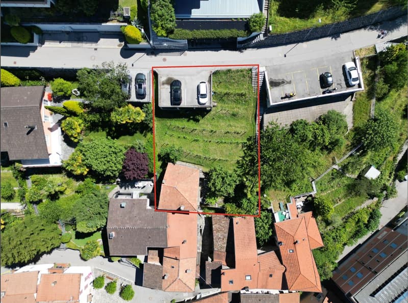 Exclusive Building Plot in Brè with Development Potential (2)