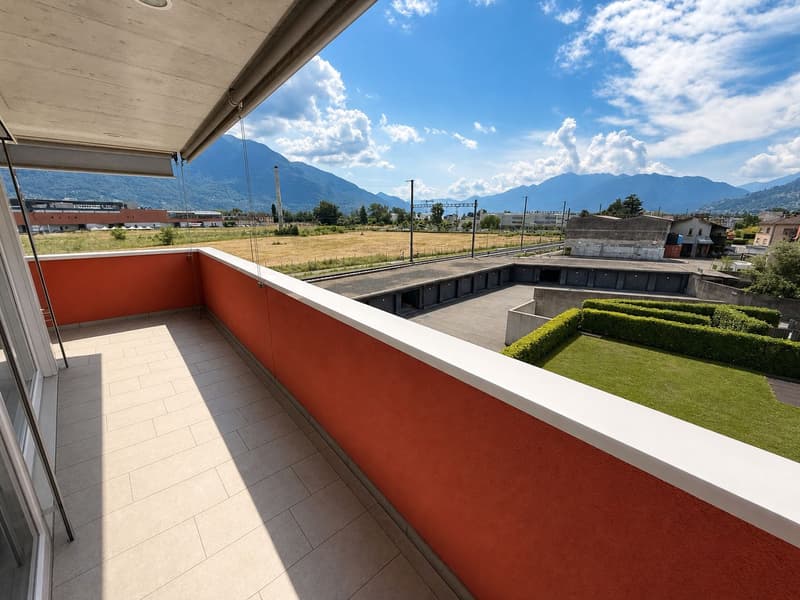Appartamento di 4.5 locali con terrazza e 2 posteggi in autorimessa a Tenero (4)