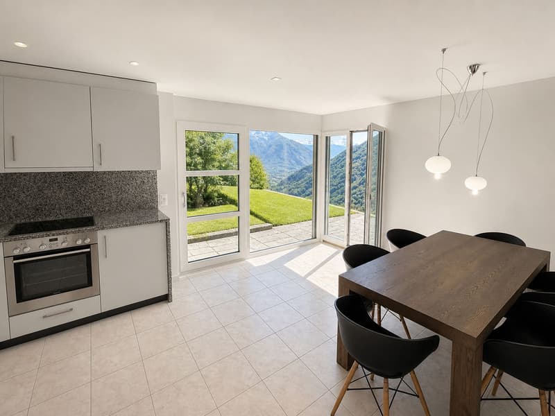 Maison à plusieurs familles avec grand potentiel et terrain constructible inclus (11)