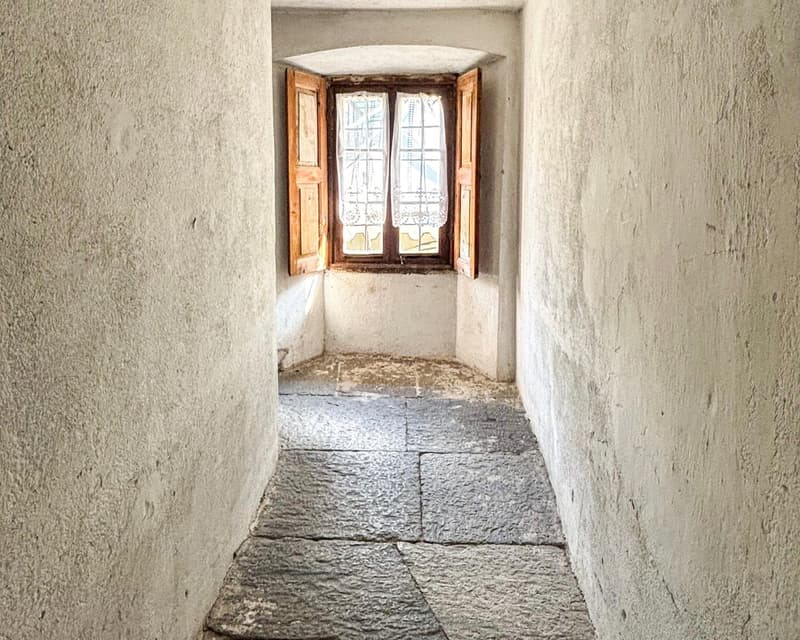 Charming little house in the historic village center of Lodano (6)