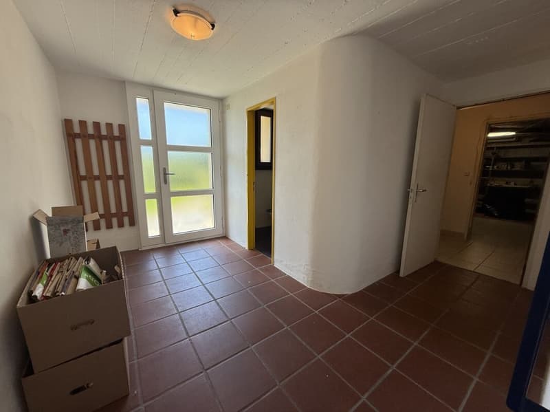 4,5-Zimmer-Einfamilienhaus mit  1 überdachter Parkplatz (7)
