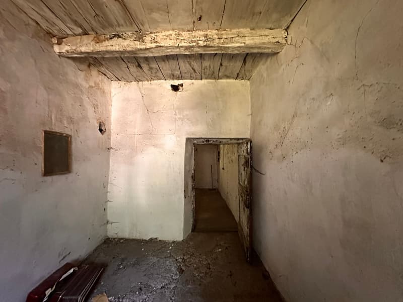 Zwei historische Gebäude mit privatem Innenhof im Herzen von Gordevio (7)