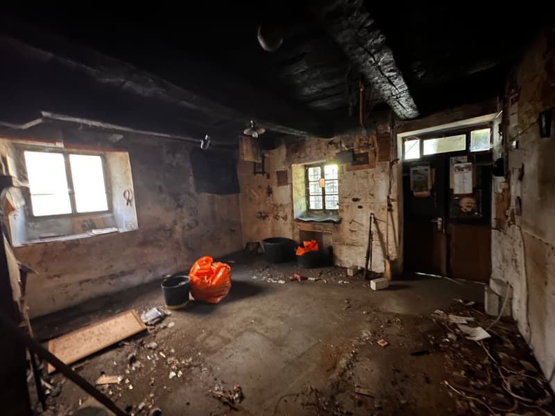 Zwei historische Gebäude mit privatem Innenhof im Herzen von Gordevio (10)
