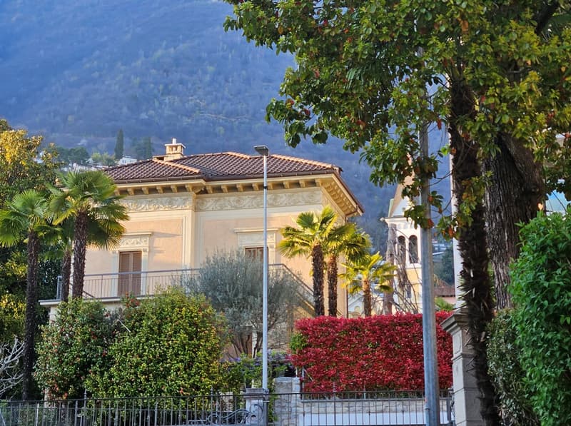 Prestigioso pian terreno nella storica Villa Sciaroni (8)