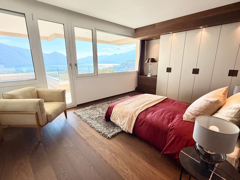 Grande Appartamento di Lusso con Ampia Terrazza e Vista Mozzafiato (1)