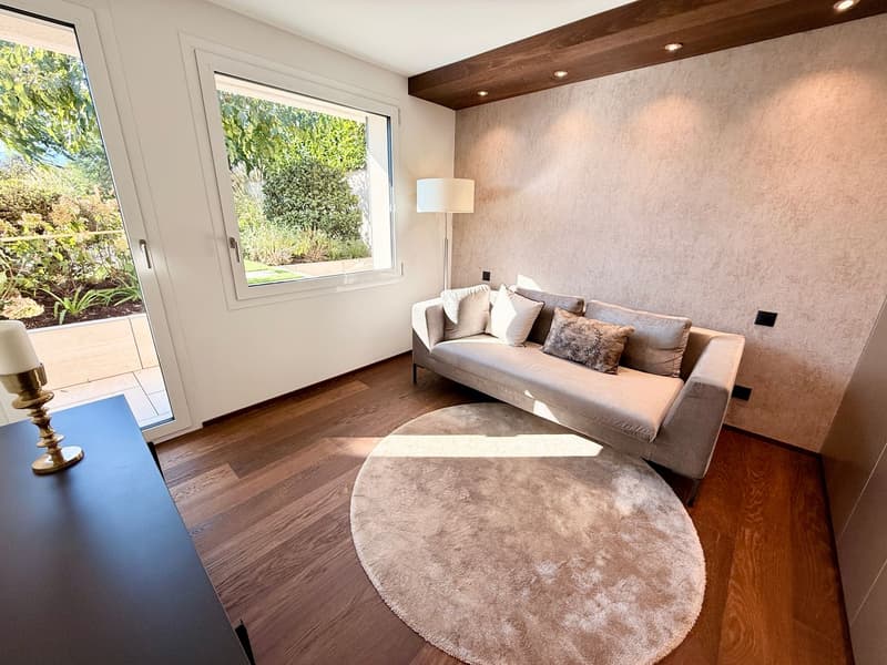 Grande Appartamento di Lusso con Ampia Terrazza e Vista Mozzafiato (7)