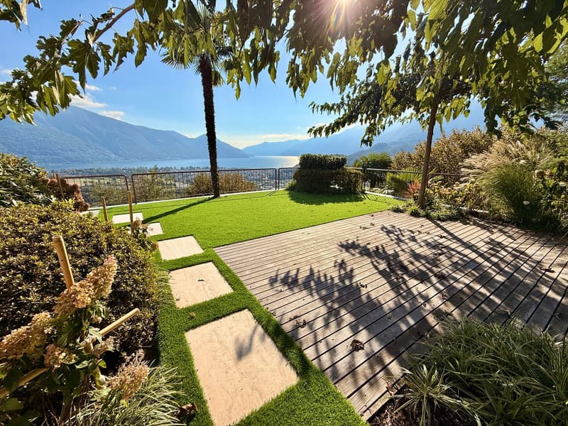 Grande Appartamento di Lusso con Ampia Terrazza e Vista Mozzafiato (8)