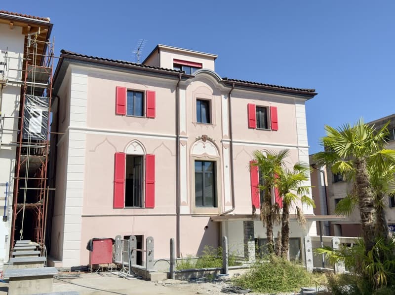 Res. Camelia: 3 2½- and 3 ½-room apartments in renovation (1)