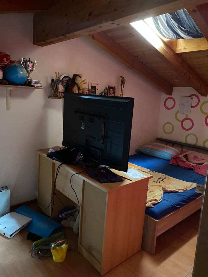 Charming 5.5-room duplex in the historic village center of Losone – with private parking (6)