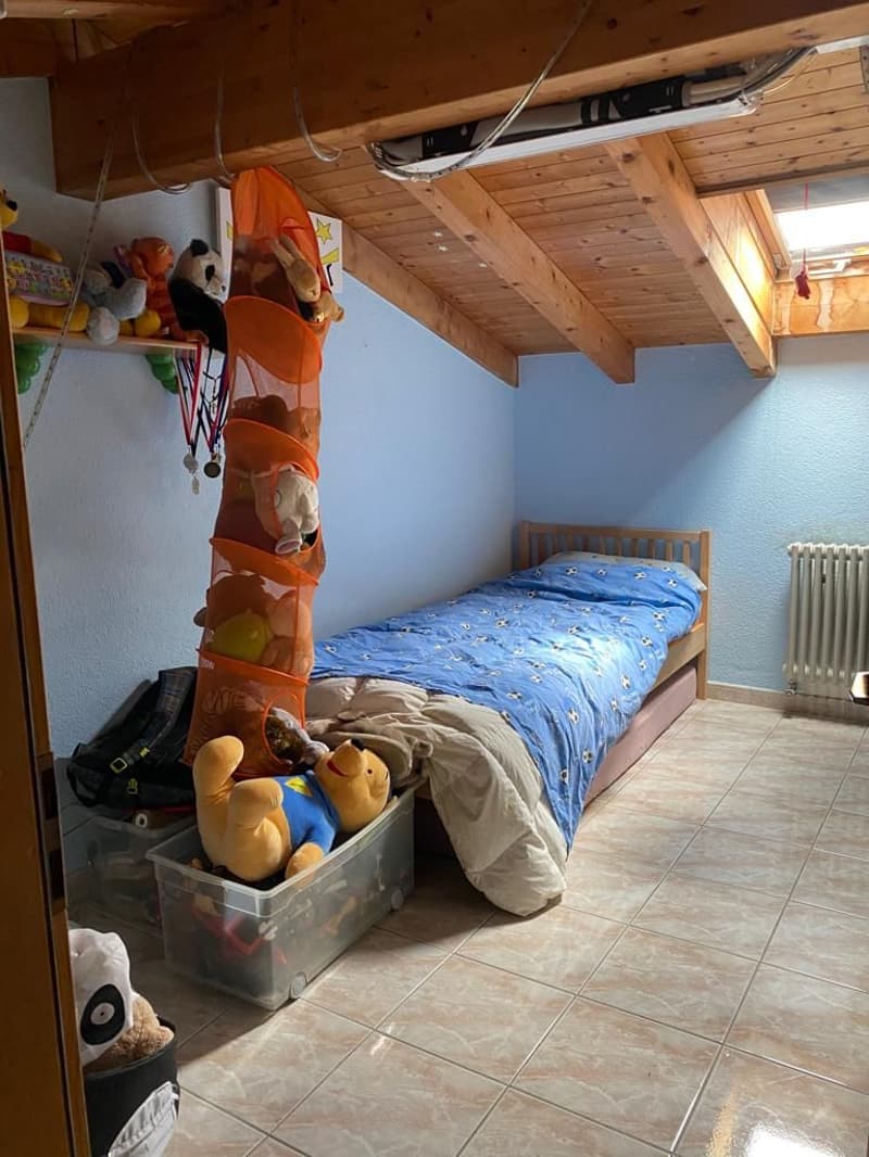 Charming 5.5-room duplex in the historic village center of Losone – with private parking (5)