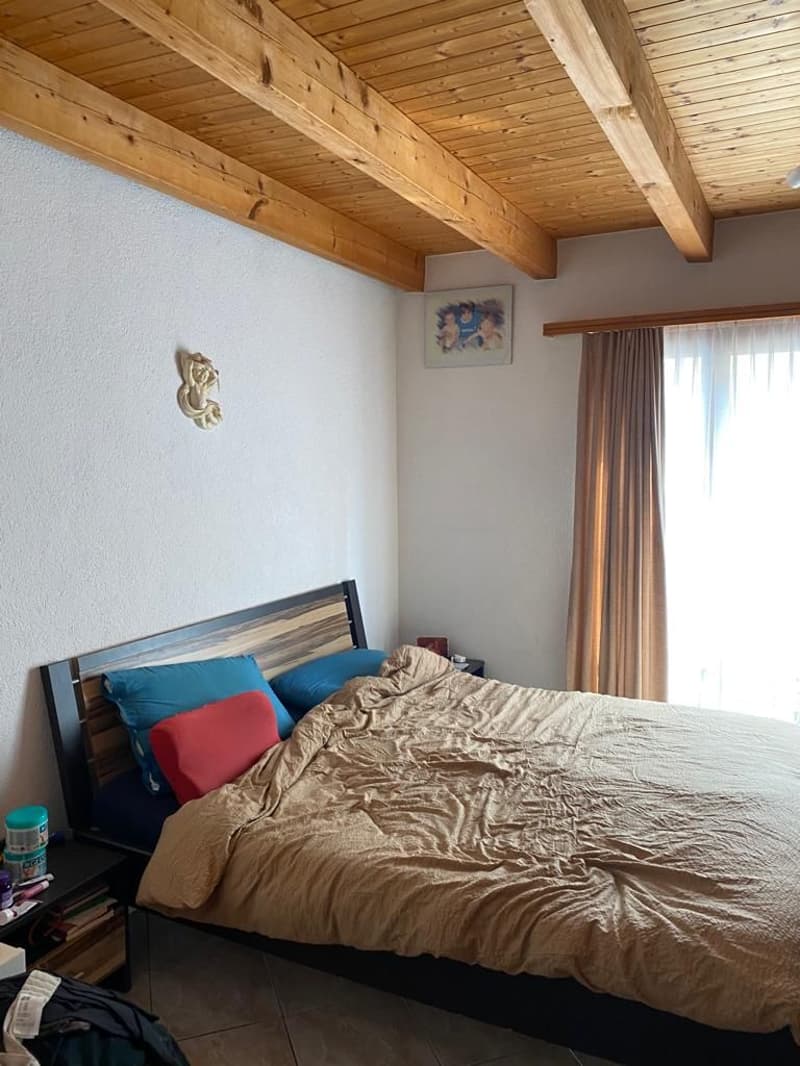 Charming 5.5-room duplex in the historic village center of Losone – with private parking (7)