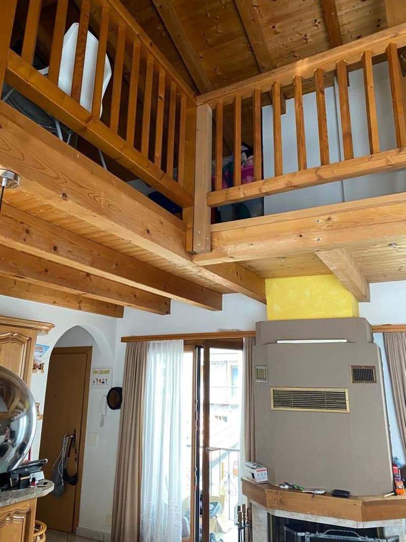 Charming 5.5-room duplex in the historic village center of Losone – with private parking (2)