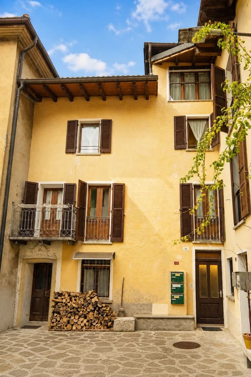 Charming Multi-Family Property with 3 Residential Units in the Heart of Melano (1)