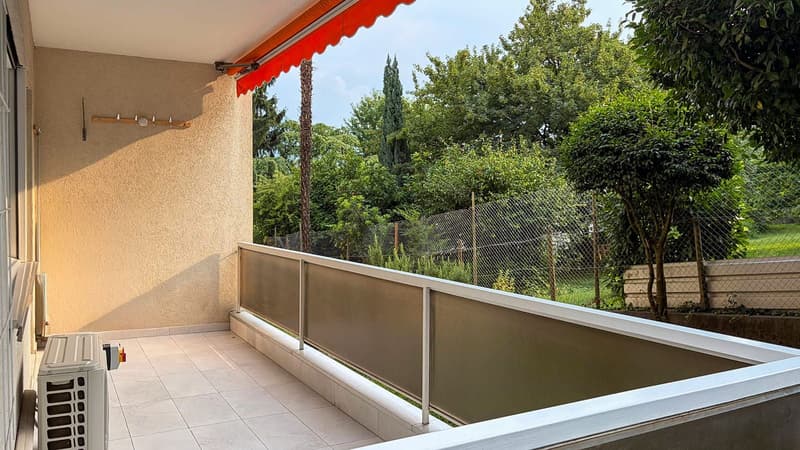 Affittasi luminoso appartamento di 2½ locali completamente rinnovato a Minusio (7)