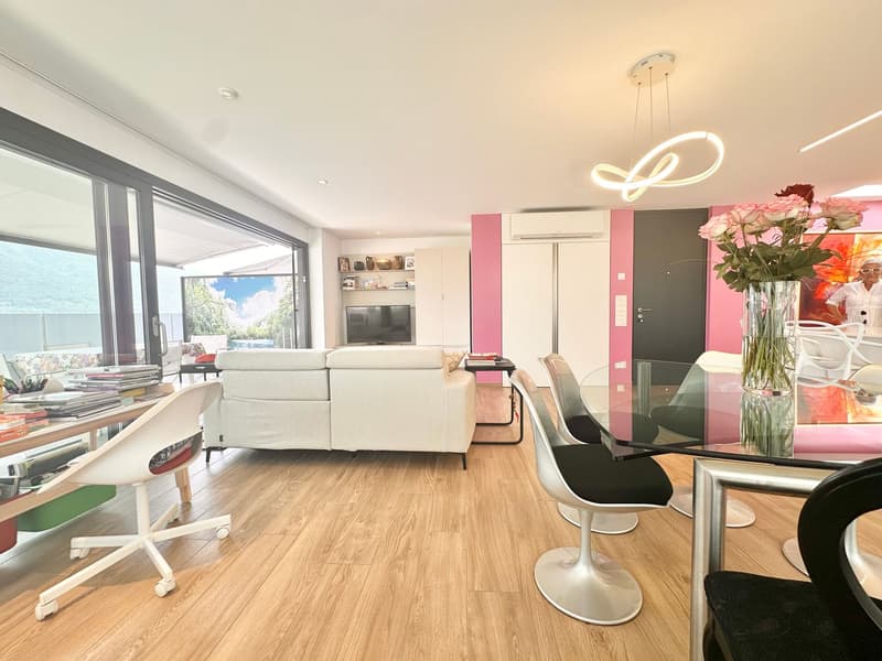 Modernes Penthouse mit 40 m² Terrasse und Panoramablick über Locarno (4)