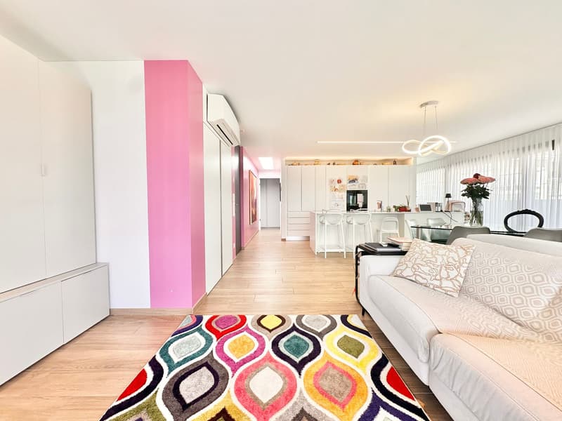 Modernes Penthouse mit 40 m² Terrasse und Panoramablick über Locarno (15)