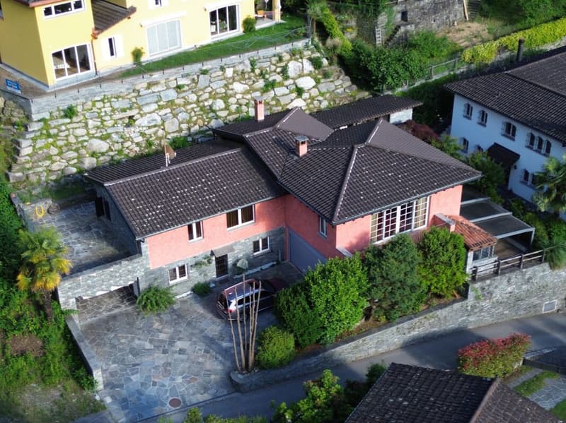 EXKLUSIVE VILLA ZWISCHEN NATUR, LUXUS UND ATEMBERAUBENDEM PANORAMA (2)