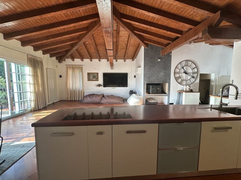 EXKLUSIVE VILLA ZWISCHEN NATUR, LUXUS UND ATEMBERAUBENDEM PANORAMA (9)