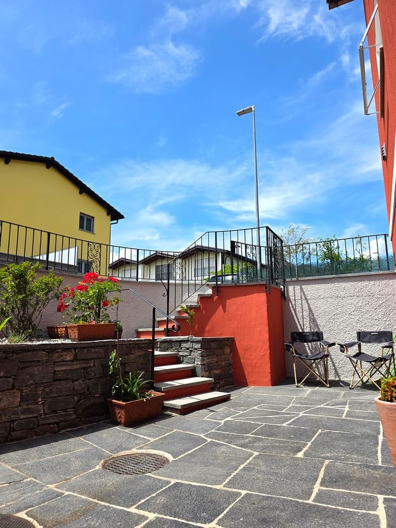 Bilocale ristrutturato con terrazza e ingresso indipendente a Losone, ideale per soggiorni corto-medio termine a Losone (3)
