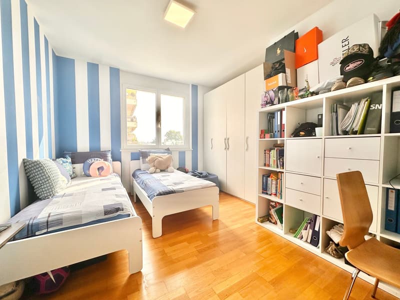 Minusio – Wohnung mit 2 Gärten und 2 Terrassen, nur wenige Schritte von der Schule entfernt (17)
