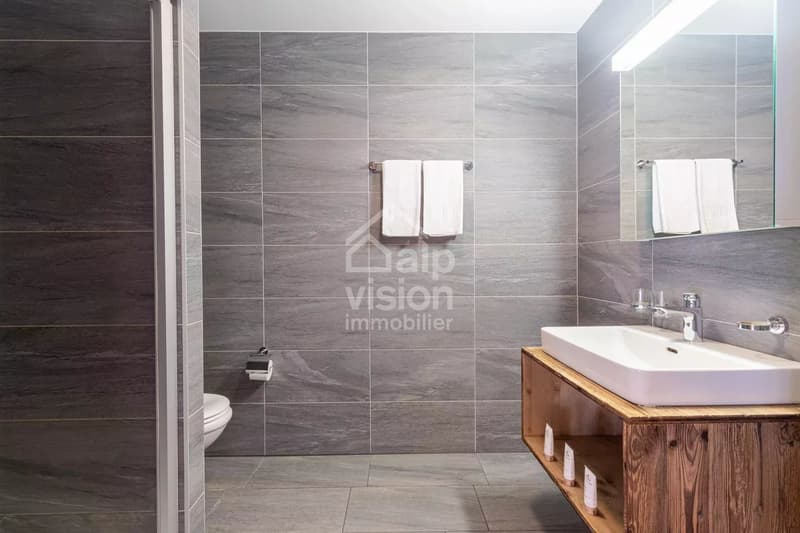 SPLENDIDO 5.5 LOCALI DUPLEX SKI IN/SKI OUT CENTRO STAZIONE (10)