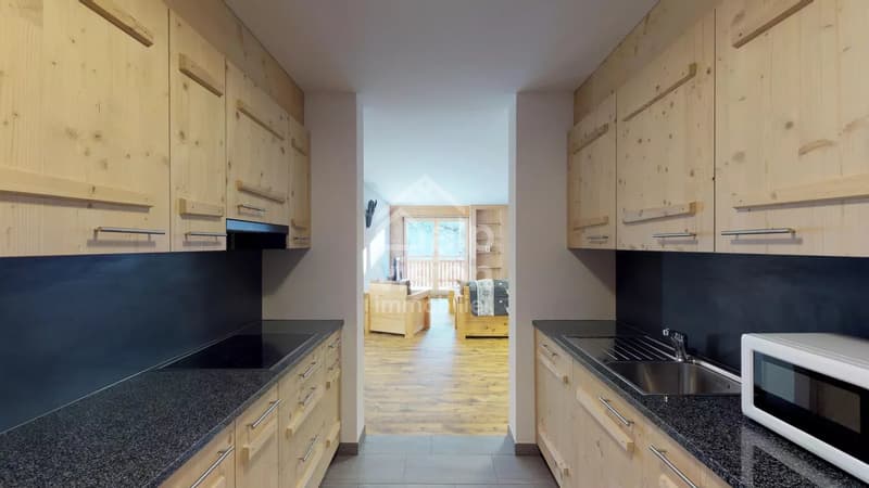 APPARTAMENTO 3.5 LOCALI DI PRESTIGIO SKI IN / SKI OUT (6)