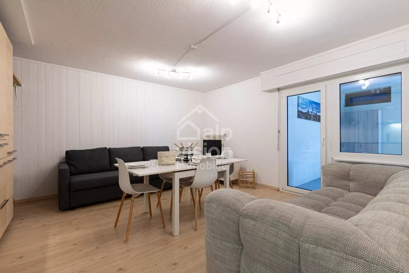 EXCLUSIVITÉ RARE 2,5 PIÈCES AU PIED DES PISTES  - 4 VALLÉES (3)