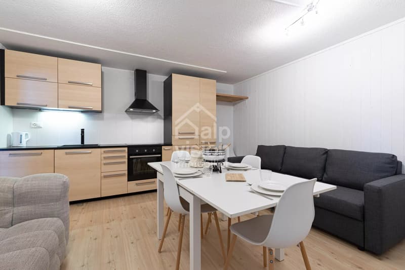 EXCLUSIVITÉ RARE 2,5 PIÈCES AU PIED DES PISTES  - 4 VALLÉES (2)