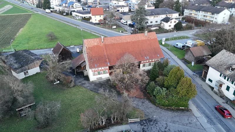 Ehemaliges Bauernhaus mit enormer Nutzungsreserve (1)