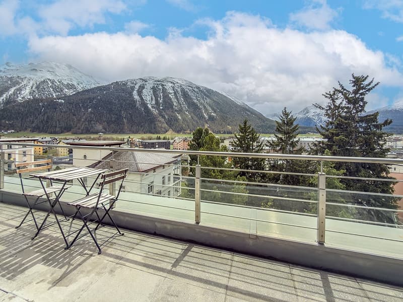 Engadine High Altitude: Penthouse Apartment for Seasonal Rent (3)