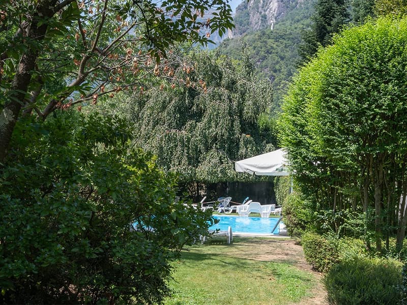 Hotel-, Gastronomie- und Wohnensemble in Chiavenna (1)