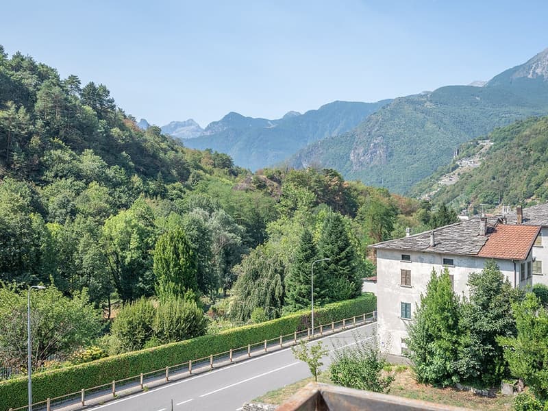 Hotel-, Gastronomie- und Wohnensemble in Chiavenna (8)