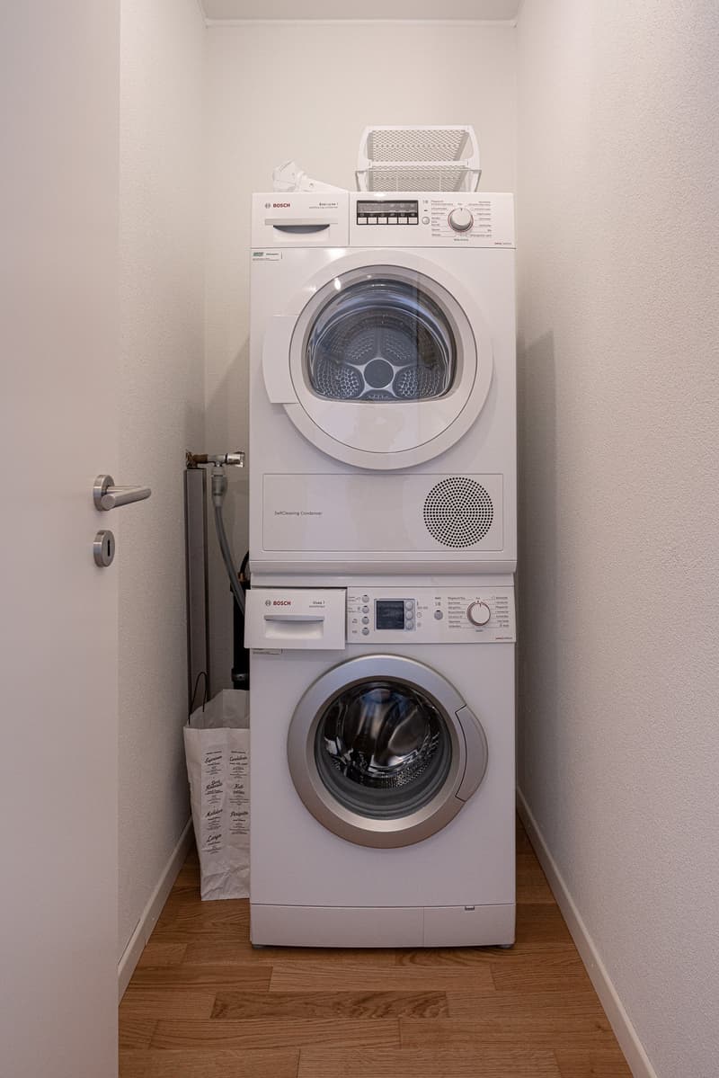 Grösszügige und urbane 2.5 Zimmerwohnung (6)
