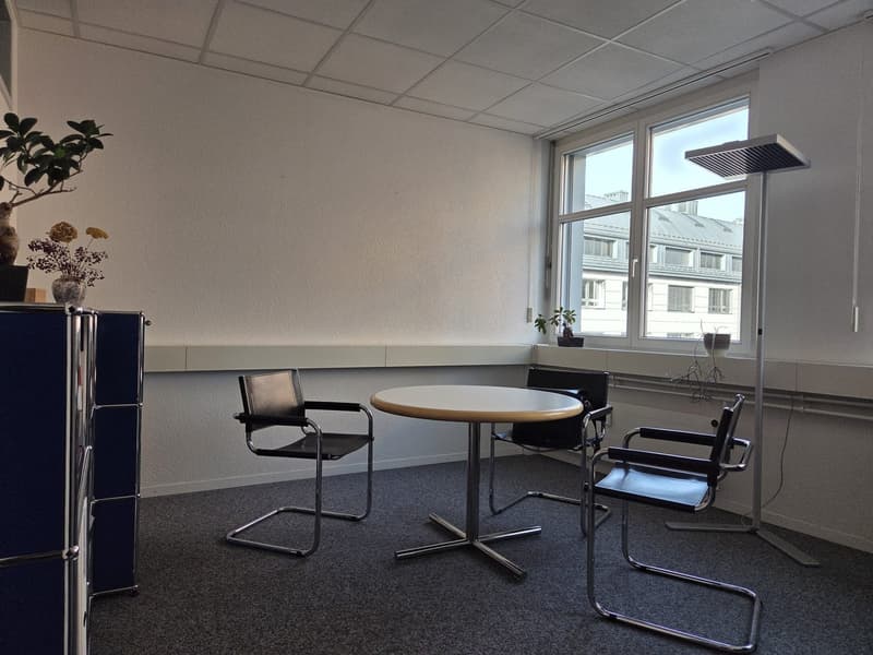 Attraktive Büro-/Praxisfläche an zentraler Lage in Thun (8)