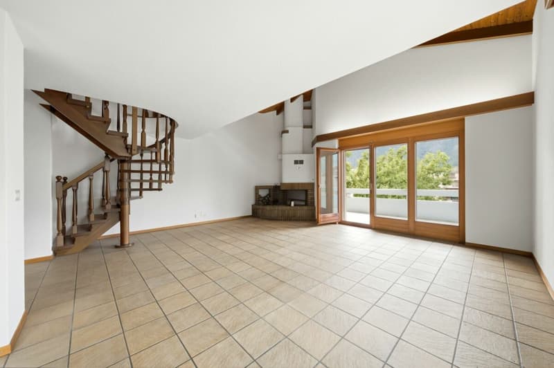 170 m² di spazio abitativo con carattere e panorama montano vallesano (2)