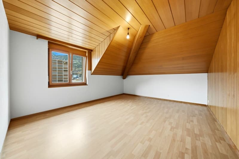 170 m² di spazio abitativo con carattere e panorama montano vallesano (11)