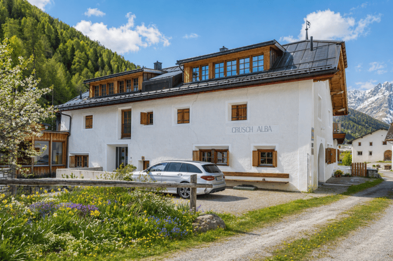 EINMALIGE CHANCE: Crusch Alba - betriebsbereites Hotelensemble in S-Charl (13)