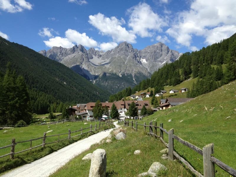NEUBAU: Alpines Wohnen im Engadin - so, wie Sie es sich vorstellen (10)