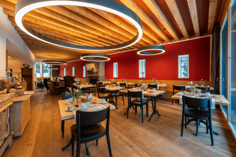 EINMALIGE CHANCE: Crusch Alba - betriebsbereites Hotelensemble in S-Charl (3)
