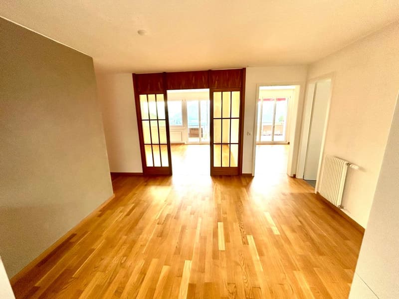 Charmant appartement 4.5 pièces avec vue sur le lac et la montagne à Heiligenschwendi (5)