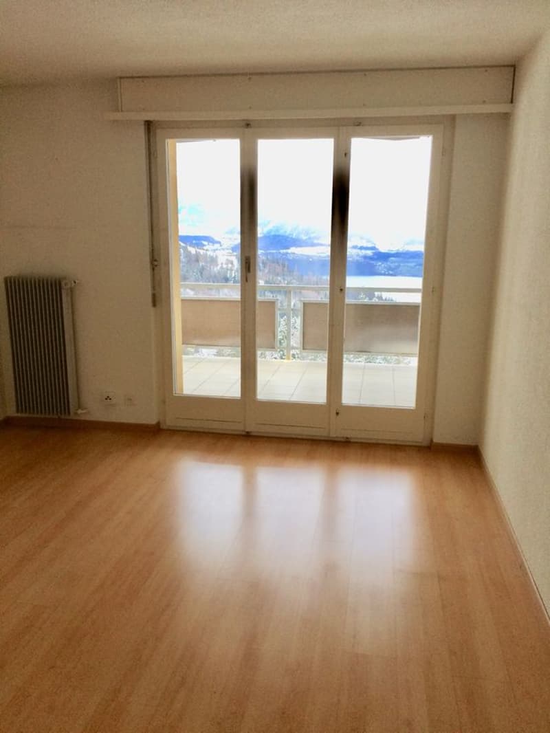 Charmant appartement 4.5 pièces avec vue sur le lac et la montagne à Heiligenschwendi (9)