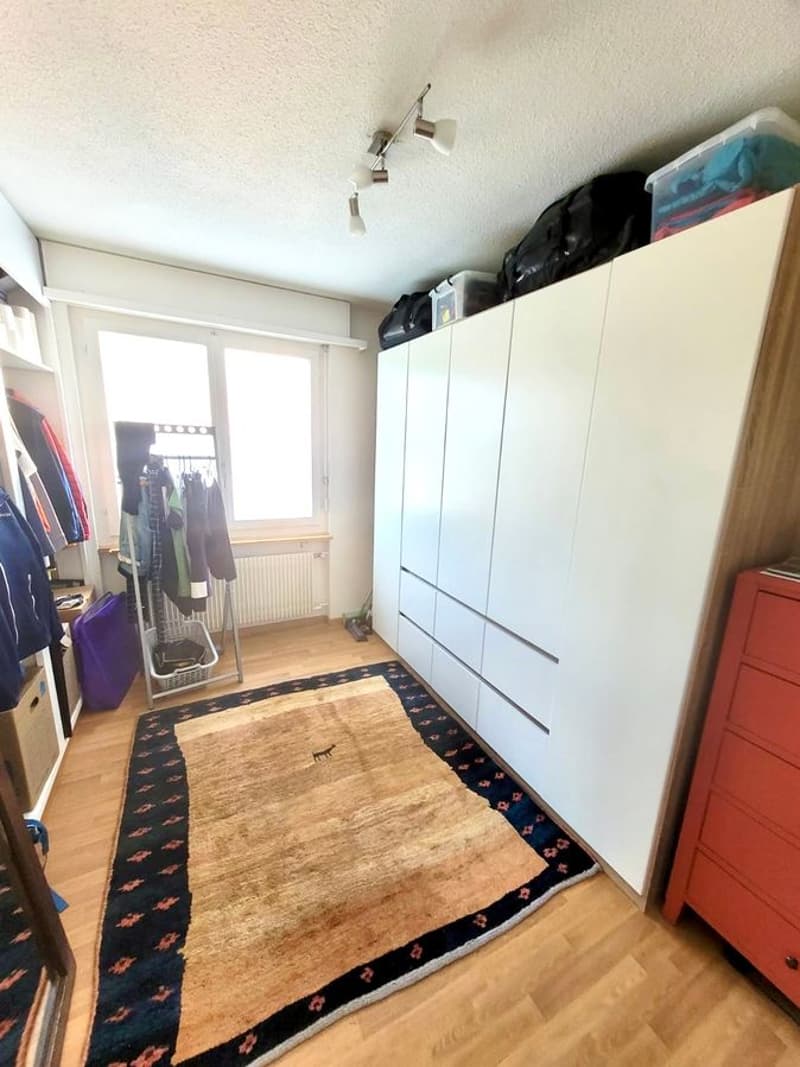 Charmante 4.5-Zimmer-Wohnung mit See und Bergblick in Heiligenschwendi (9)