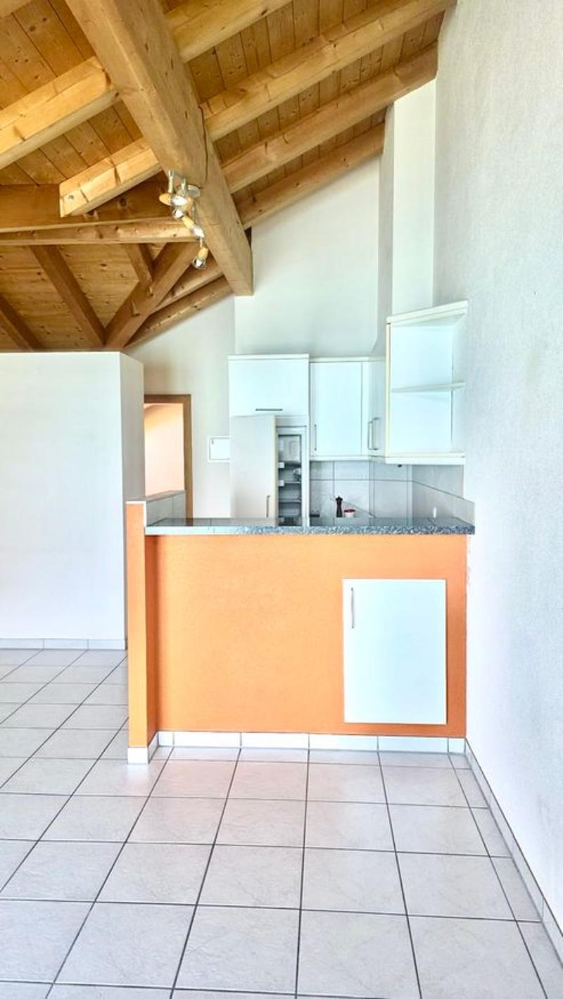 Charmant appartement mansardé de 3,5 pièces avec vue imprenable sur le lac et les montagnes à Brienz (5)