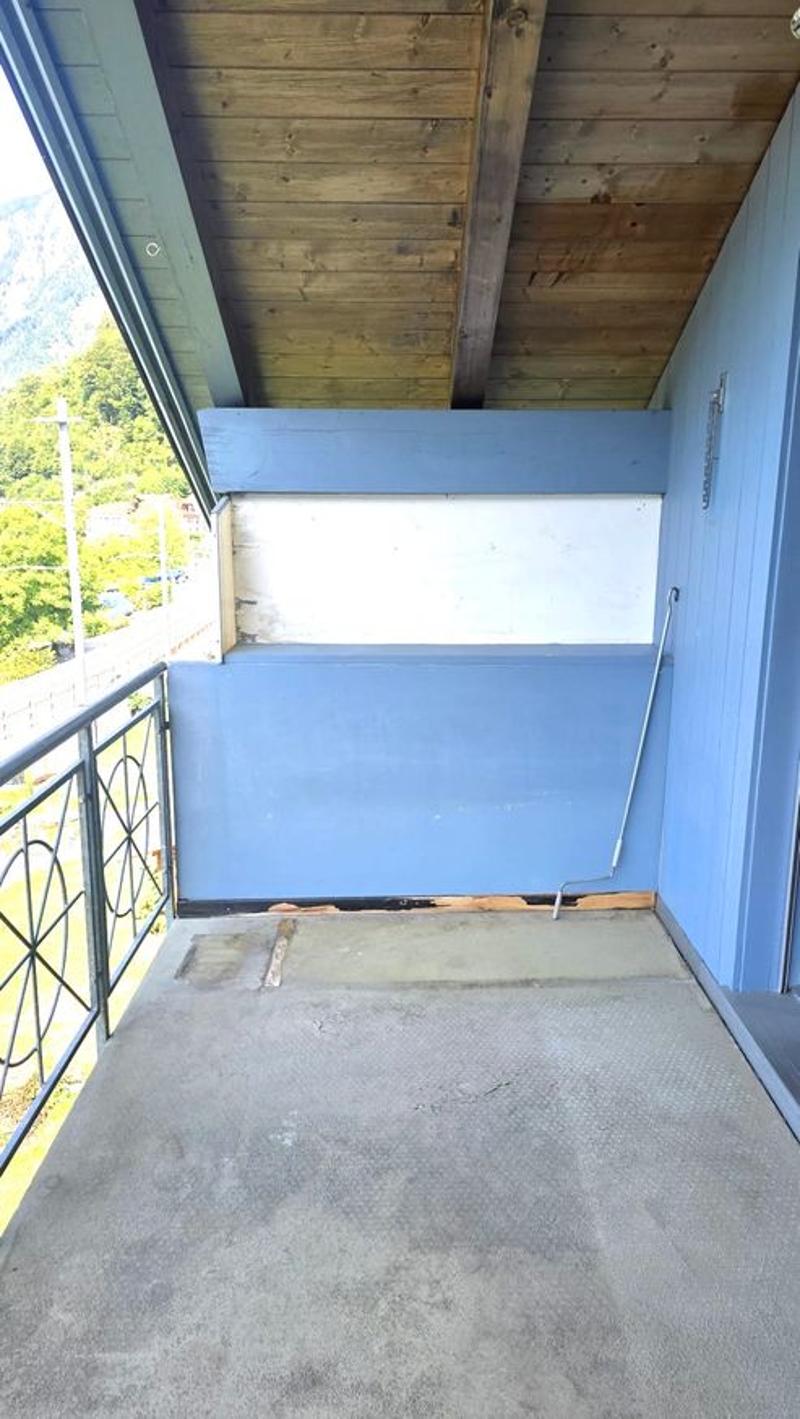Charmant appartement mansardé de 3,5 pièces avec vue imprenable sur le lac et les montagnes à Brienz (12)